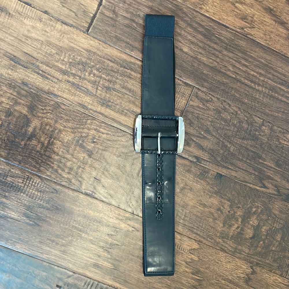 White House Black Market belt
